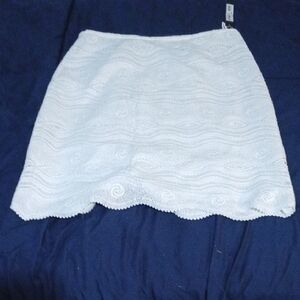 Tahari White Textured Mini Skirt